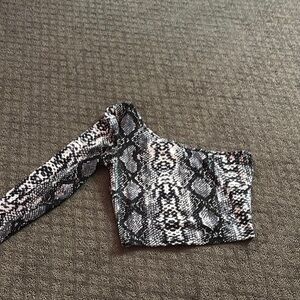 One-Shoulder Snake Print Top